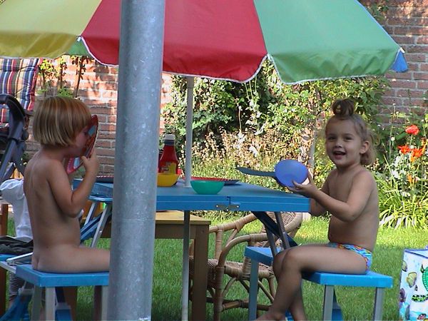 renske en tim aan tafel